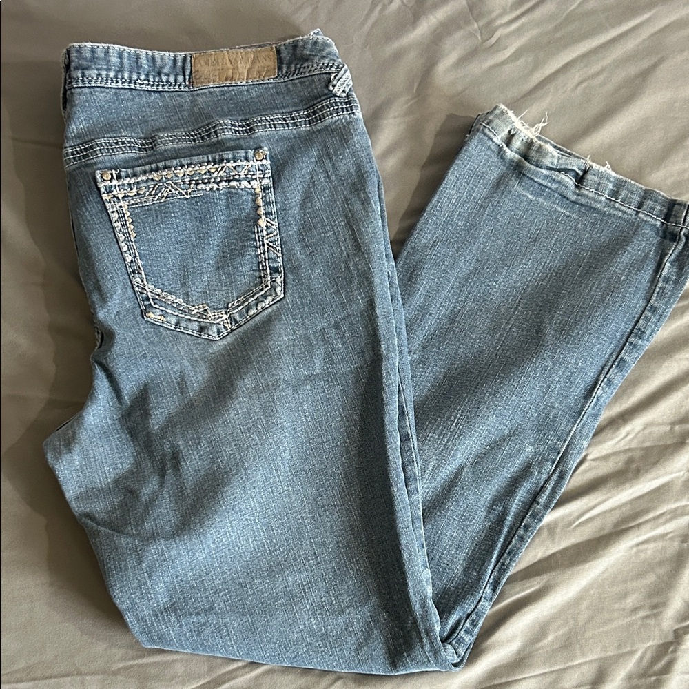 Women’s Classic Amethyst Boot Cut Blue Denim Jeans